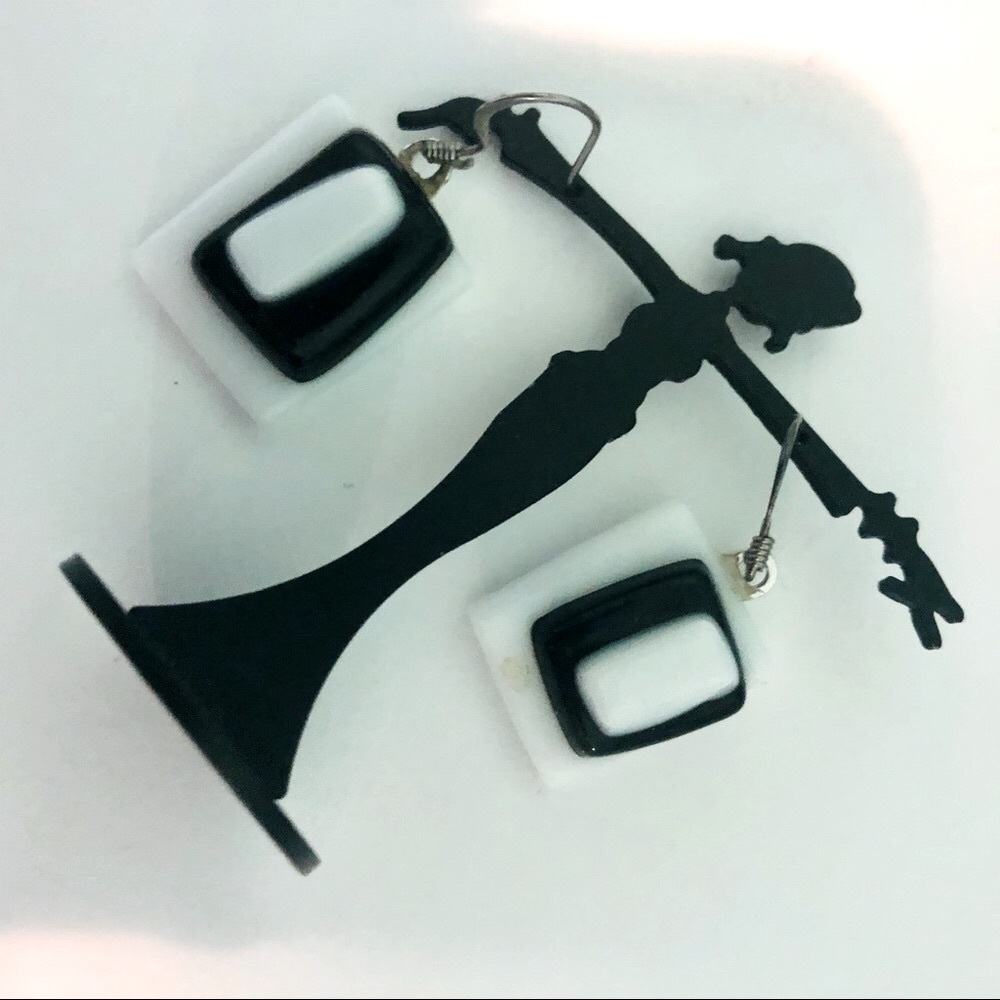 Art Glass Earrings Dangle  Black and white retro